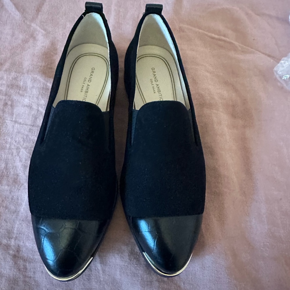 Women's Cole Hahn Grand Ambition Slip-On Loafer Black suede & leather 5.5 NWOT